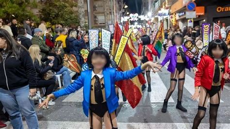 Polémica en el carnaval de Torrevieja por el desfile de niñas en lencería