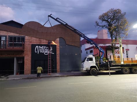 Locação de Caminhão Munck Guindauto RED Serviços Industriais