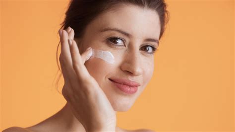 Benefits Of Milk Cream Or Malai For Skin Inflammation And Redness