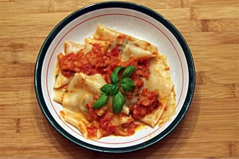 Ravioli au bœuf braisé sauce rosée Recettes Gourmandes