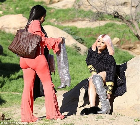 Blac Chyna Flaunts Her Curvaceous Curves In Cut Out Bikini For New Photoshoot Photos Iskabanews