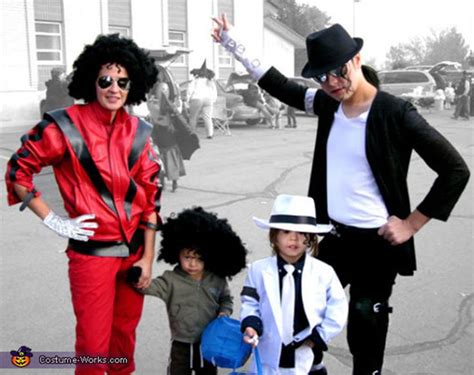 22 Halloween Costumes For Twins That Are Double The Fun Michael