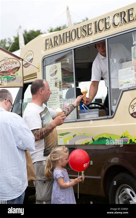 Uk Honley Farmhouse Ice Cream Van Selling Ice Creams Stock Photo Alamy