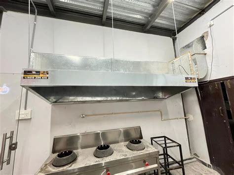 Rectangular Commercial Kitchen Chimney For Restaurant Capacity