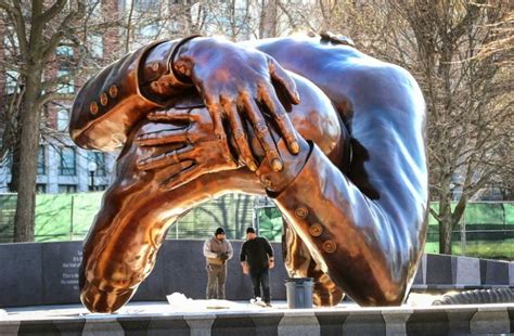 Big Bronze Penis Cousin Of Coretta Scott King Slams 10 Million Mlk Embrace Statue In Boston