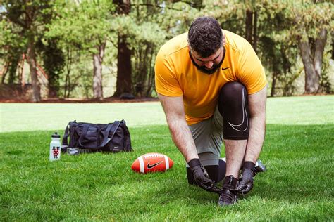 7 Nike T Ideas For American Football Players Coaches And Fans Nike Nl