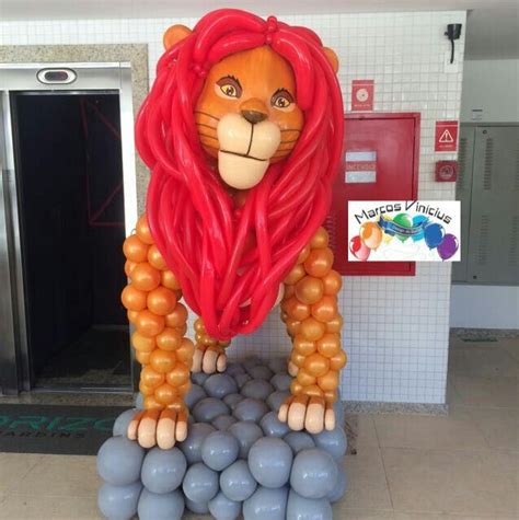 Simba o Rei Leão feito balões Globos Decoración con globos