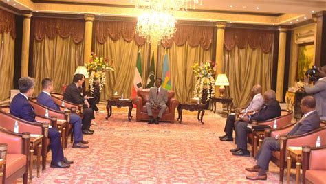 El Presidente Obiang Recibe Al Embajador Wang Wengang Partido