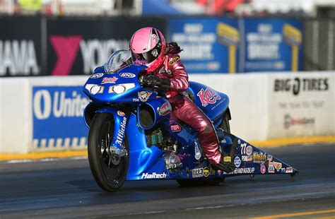 Women In Top Ranks Of Drag Racing Hear Them Roar The New York Times