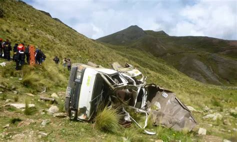 Huaral Esposos Fallecen Luego De Que El Auto En Que Viajaban Se Volcara