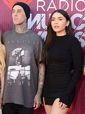 10 Hot New Atiana De La Hoya Bikini Pics