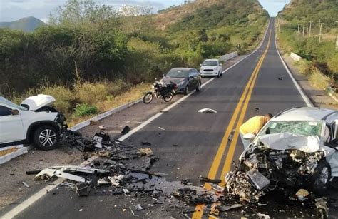 VÍDEO GRAVE ACIDENTE DEIXA UMA PESSOA MORTA E DUAS FERIDAS NA BR 226