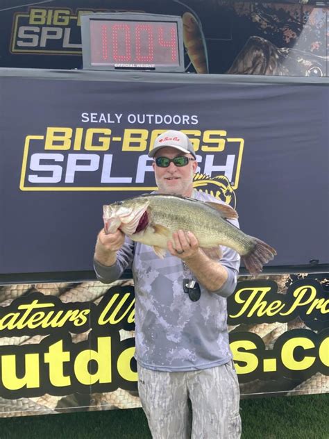 Ray Albritton Caught A To Win The Big Bass Splash Sealy