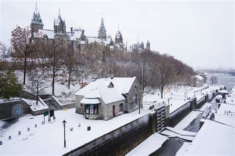 10 Famous Landmarks In Canada To Plan Your Road Trip Around!