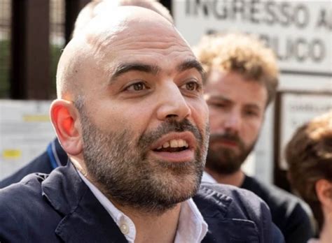 Saviano Cancellato Dalla Rai Cosa Successo In Suo Aiuto Marinella