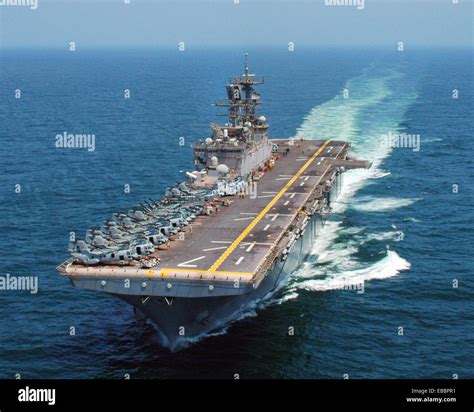 Uss Iwo Jima Immagini E Fotografie Stock Ad Alta Risoluzione Alamy