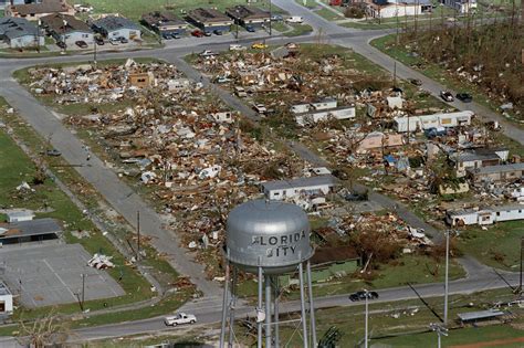 GALLERY: Hurricane Andrew AP Photos