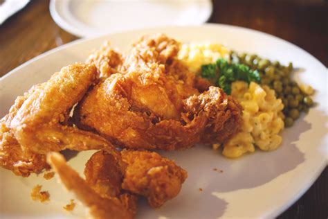 Willie Maes Fried Chicken New Orleans Food Fried Chicken Chicken