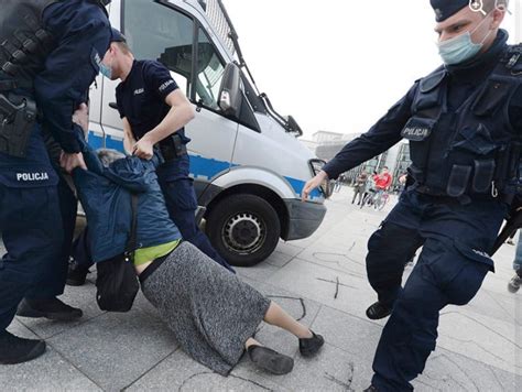 Krakowska radna policja zajmuje się zastraszaniem ludzi niewygodnych