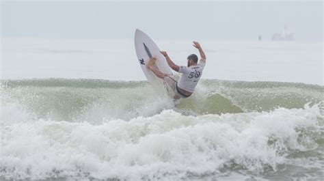 DOMINGO DE CAMPEÕES NO CBSURF MASTER TOUR 2024 EM NAVEGANTES SC Fecasurf