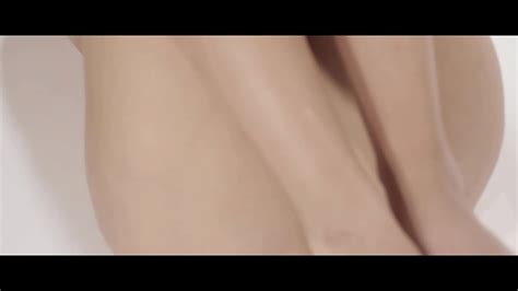 Blonde Milf Masturbated Her Shaved Pussy Xnxx