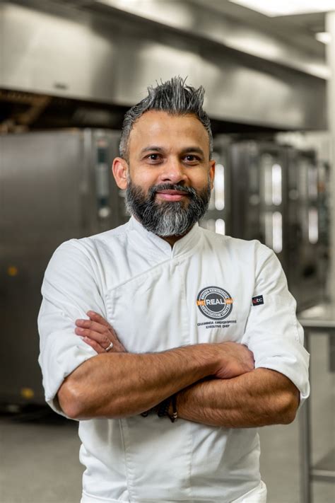 Sri Lankan Chef Chamindas Culinary Talents Shine In Canada