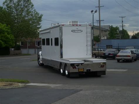 See Why Heavy Duty Trucks Are Best For Rv Towing With A 5th Wheel