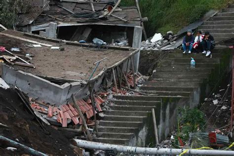 Asciende A 49 La Cifra De Muertos Por Gran Alud En Ecuador Ocurrido En