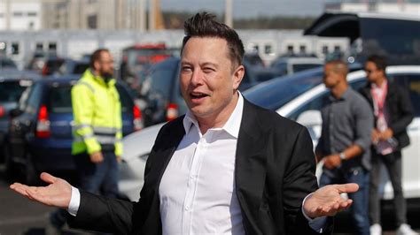 Tesla Chef Elon Musk Will Nach Anschlag Offenbar Fabrik In Brandenburg