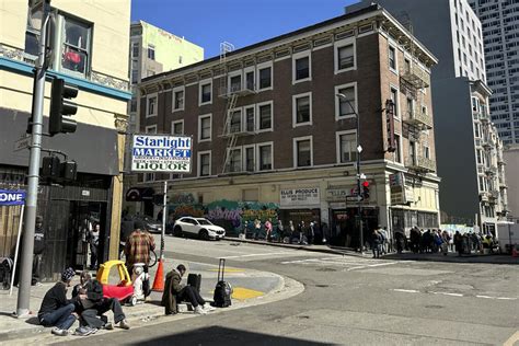 Residents of San Francisco's Tenderloin district sue for streets free ...