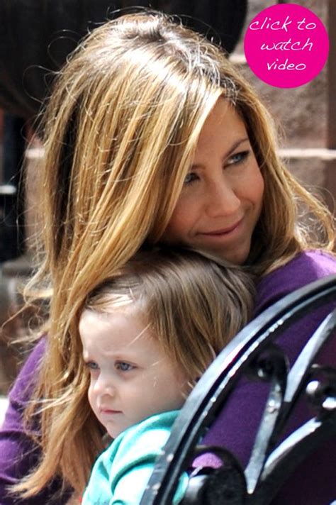 Jennifer Aniston And Baby Jennifer Aniston Pinterest