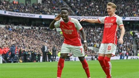 Arsenal Vs Wolves Incar Kemenangan Pertama Halaman Tribun Timur