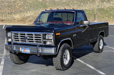 1984 Ford F 250 Custom 4x4 4 Speed For Sale On Bat Auctions Sold For