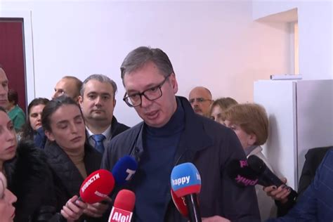 Vučić u Kruševcu Predsednik u obilasku Službe za radiološku