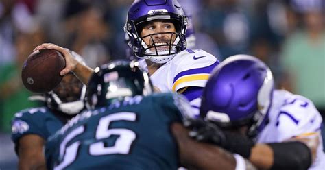 Eagles Qb Jalen Hurts Dominant In 24 7 Win Over Vikings