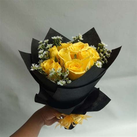 Jual Buket Bunga Mawar Asli Hand Bouquet Bucket Wisuda Di Seller