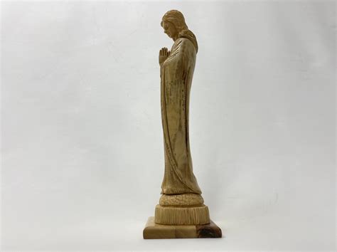 Virgin Mary Praying Statue - Bethlehem Wood Carving