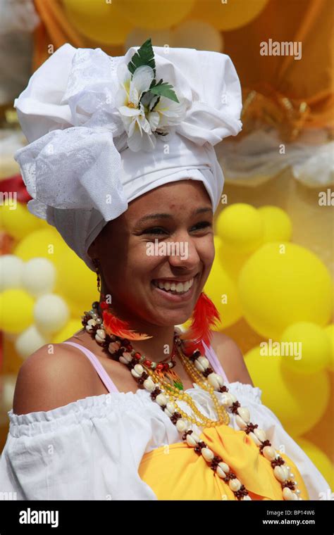 Alemania Berl N El Carnaval De Las Culturas La Mujer Brasile A En