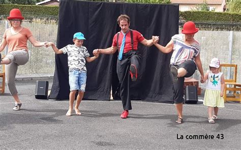 Retournac les écoliers de Charrées Jussac épatés par un spectacle de