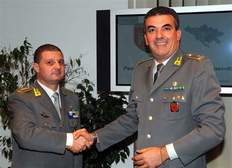 Andrea De Gennaro Nuovo Comandante Della Guardia Di Finanza Le Foto