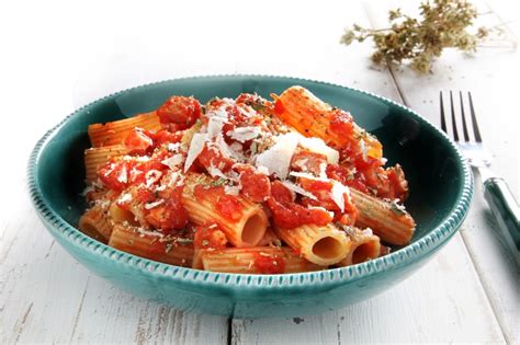 Ricetta Rigatoni Affumicati Al Pecorino Cucchiaio D Argento