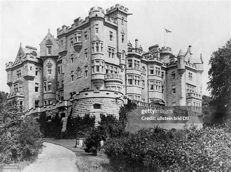 Carnegie Andrew Industrialist Usa 25111835 Skibo Castle
