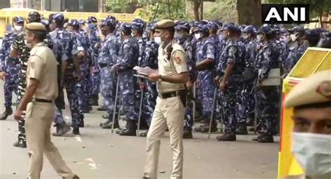 Security Beefed Up At Jantar Mantar In View Of Farmer Protest Telangana