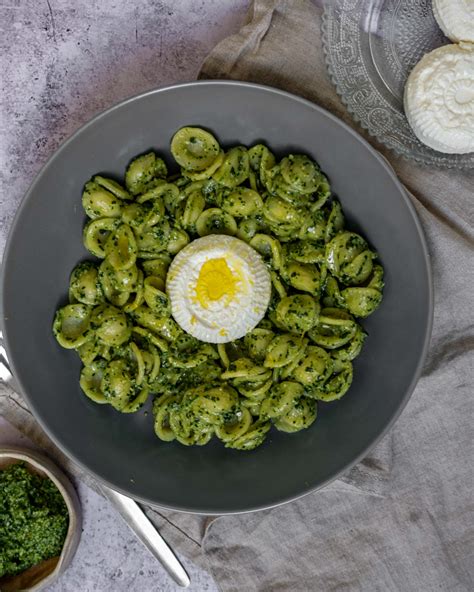 Walnut And Spinach Pesto Apron And Whisk