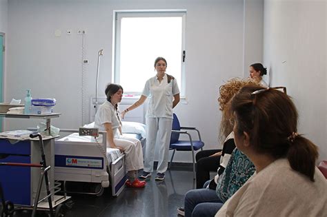 El Hospital Universitario De Torrej N Lanza Una Escuela De Cuidadores