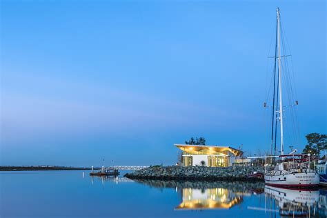 Gallery of National City Aquatic Center / Safdie Rabines Architects - 20