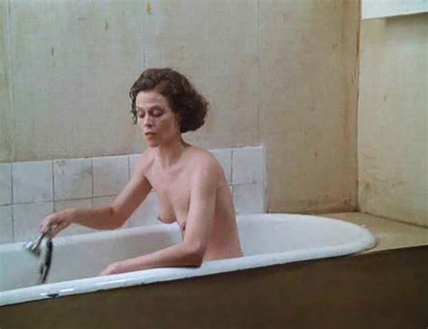 Sigourney Weaver Nude Pics And Sex Scenes Scandal Planet