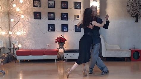 탱고레슨 Tango Lesson Push Sacada Con Cadena Pose 캔디y라우 Youtube