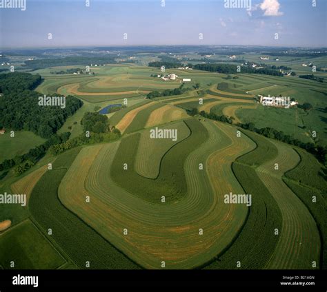 Contour farming, erosion hi-res stock photography and images - Alamy