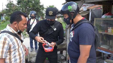 Polrestabes Medan Gerebek Kampung Narkoba Tujuh Orang Ditangkap Dan